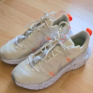 Nike Women's Crator Impact Summit Runners, 6.5